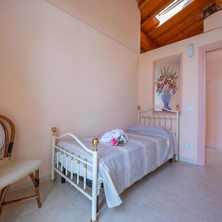 Villa Clara Few Km From The Sea - Happy Rentals Пьетразанта Экстерьер фото